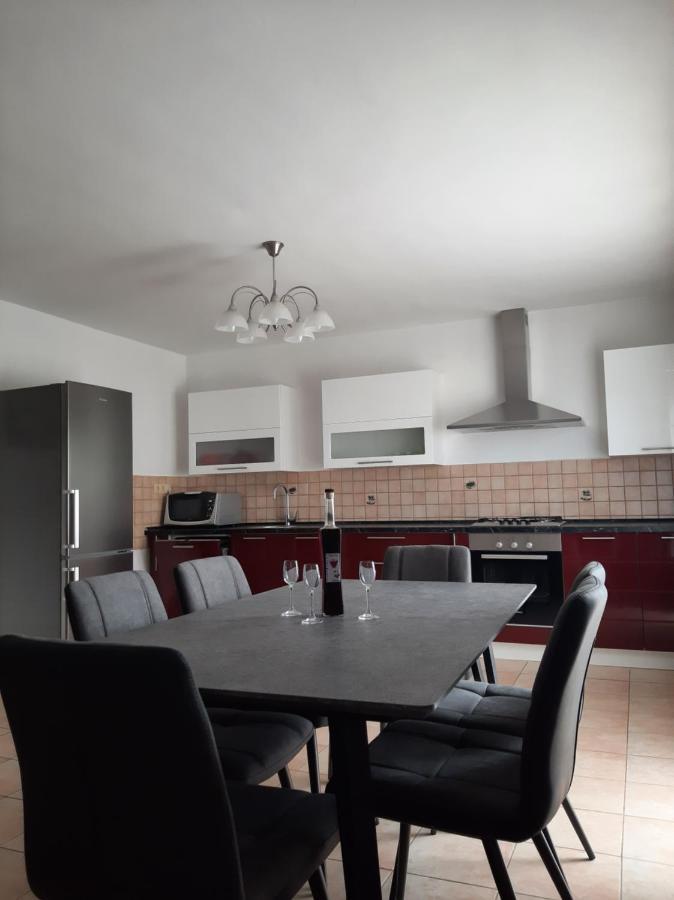 גורני קרין Apartments Cherry מראה חיצוני תמונה